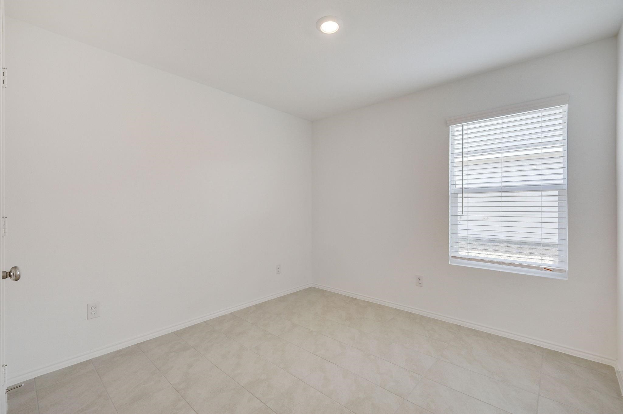 2625 Kingsman Drive