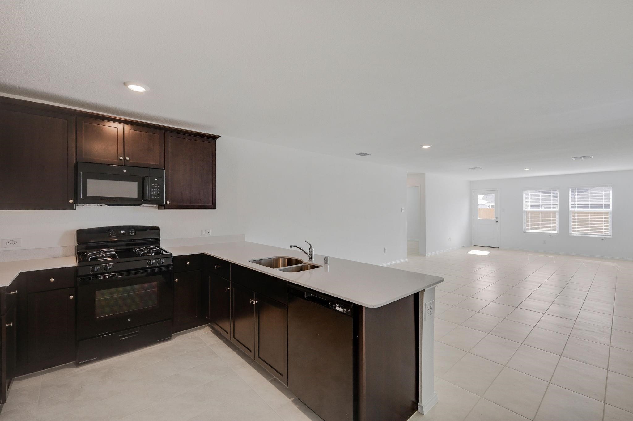 2625 Kingsman Drive