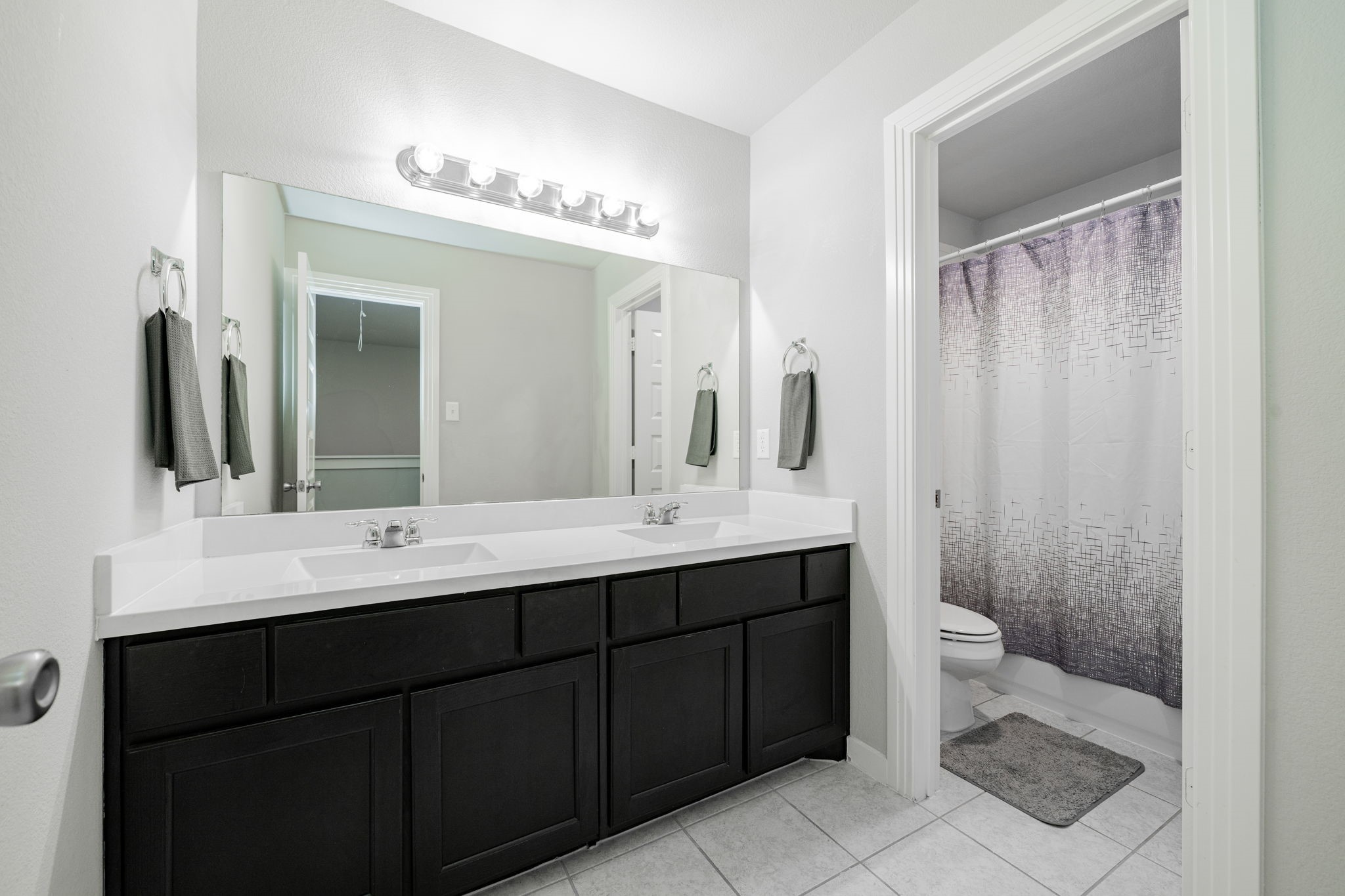 2142 Mossbrook Drive