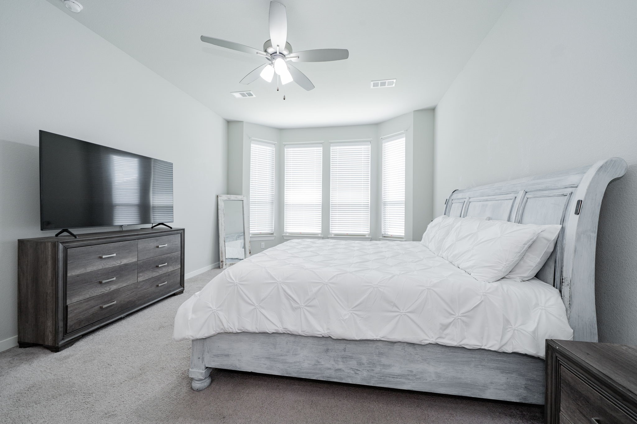 2142 Mossbrook Drive