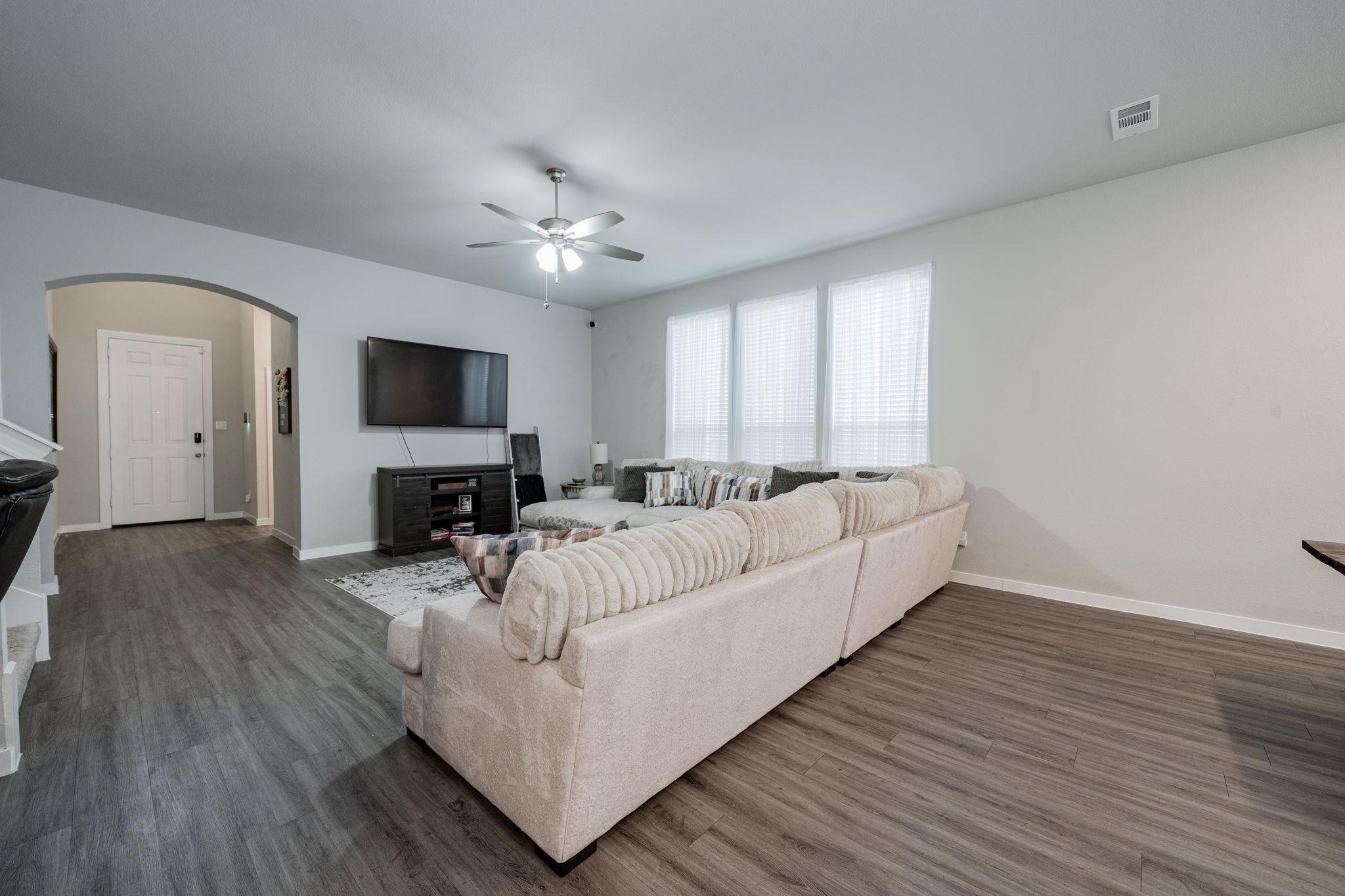 2142 Mossbrook Drive