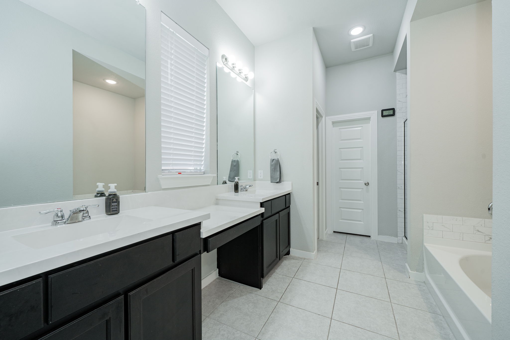 2142 Mossbrook Drive