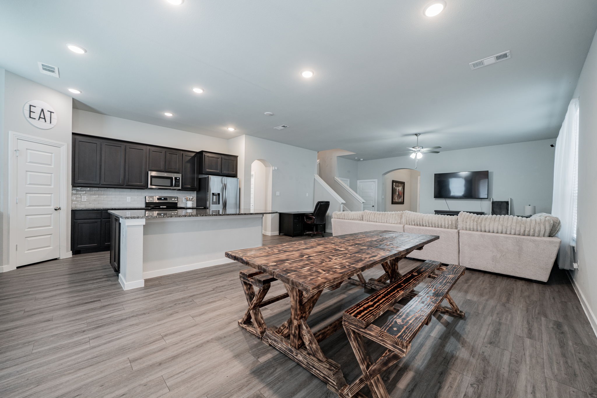 2142 Mossbrook Drive