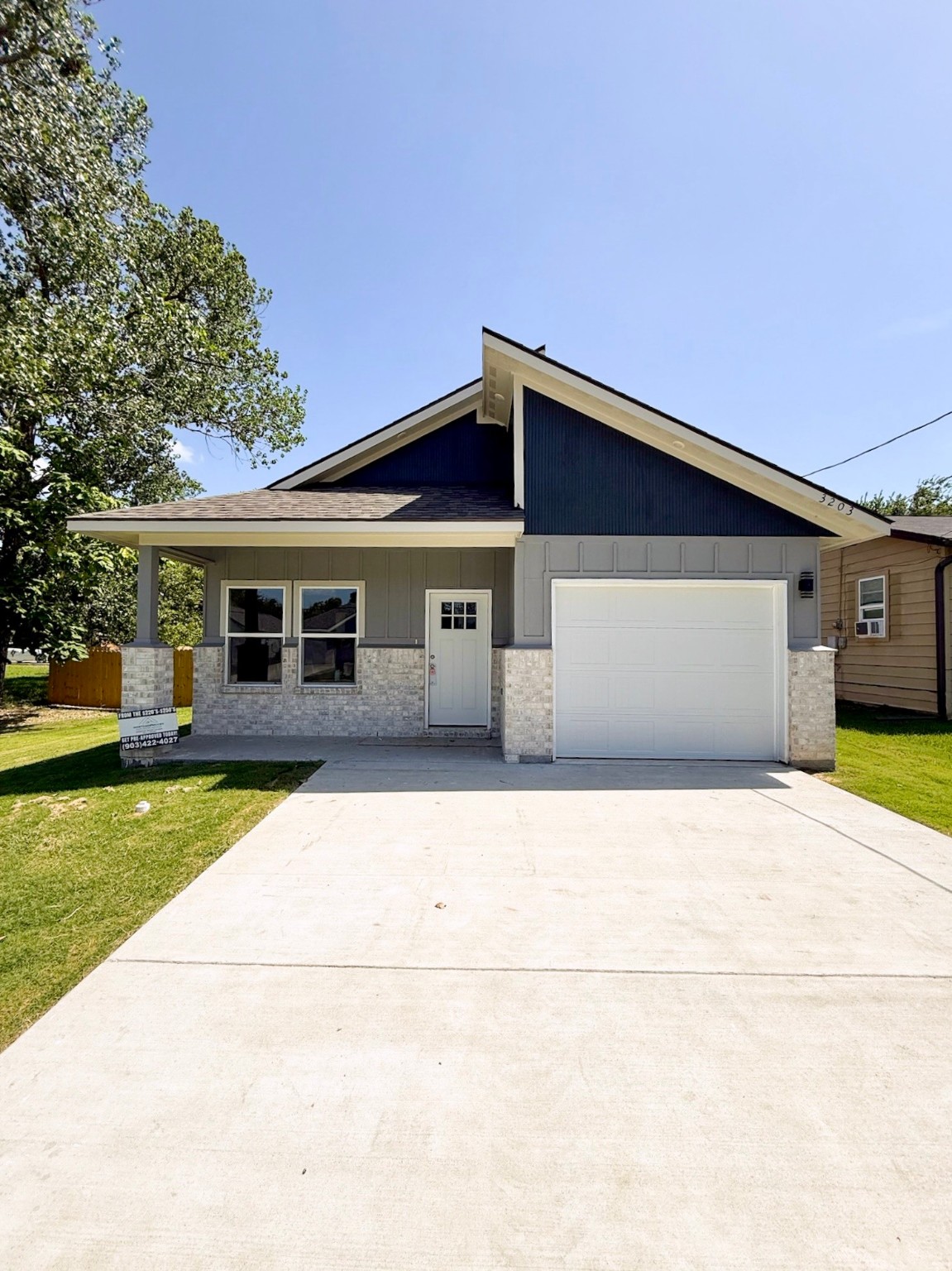 3203 Poplar Street