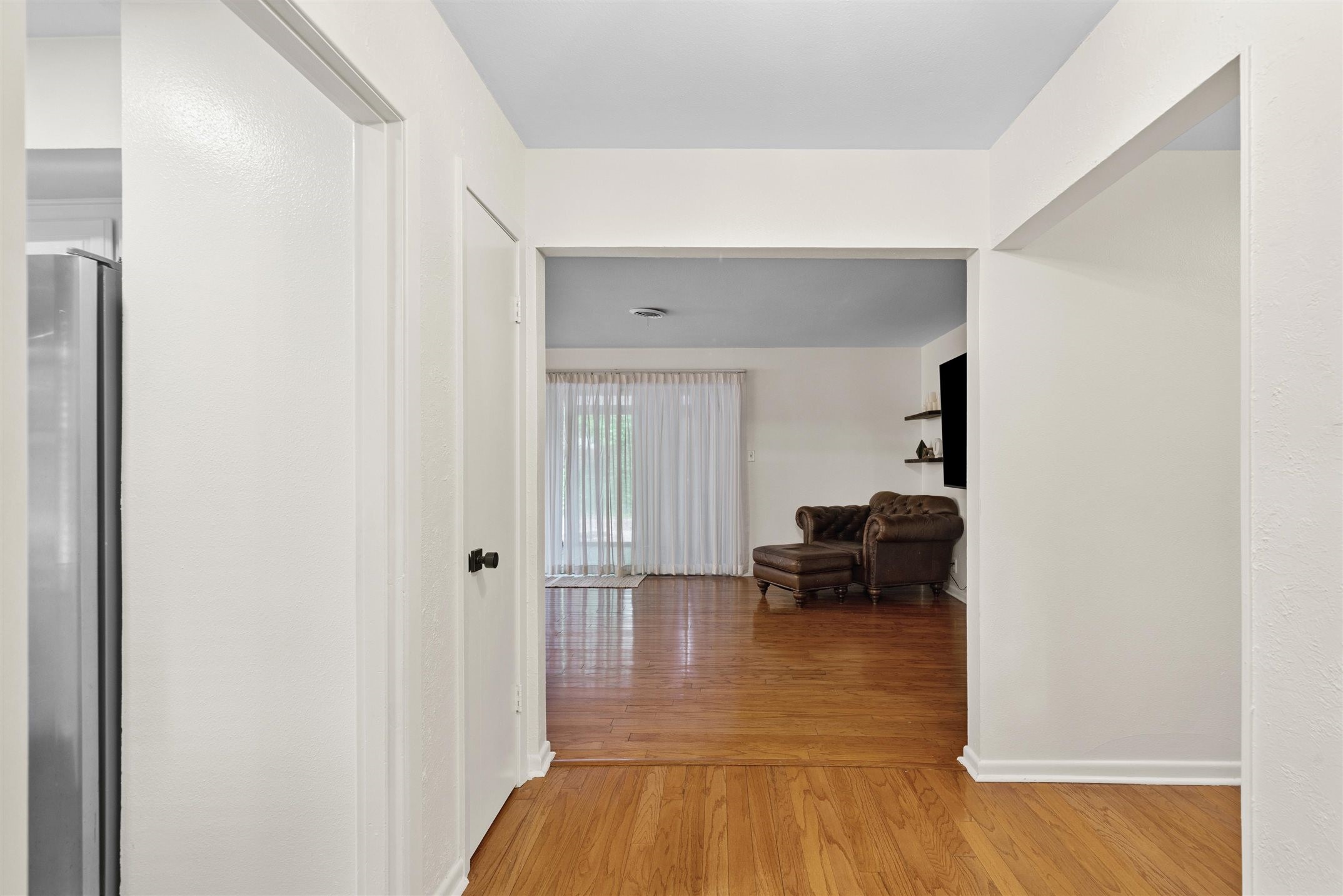 3215 Curtis Drive