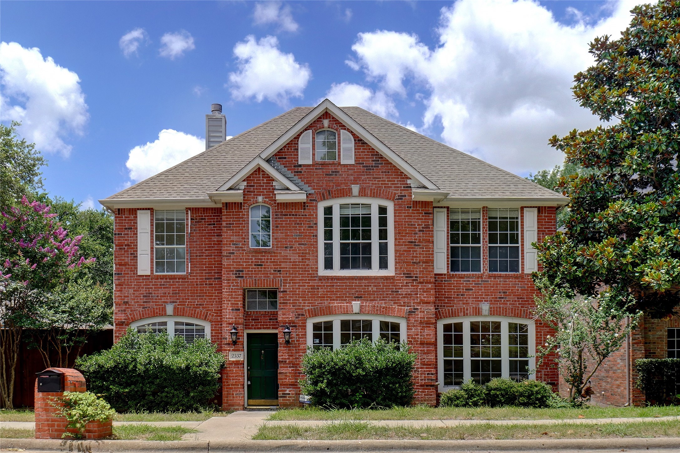 2337 San Gabriel Drive