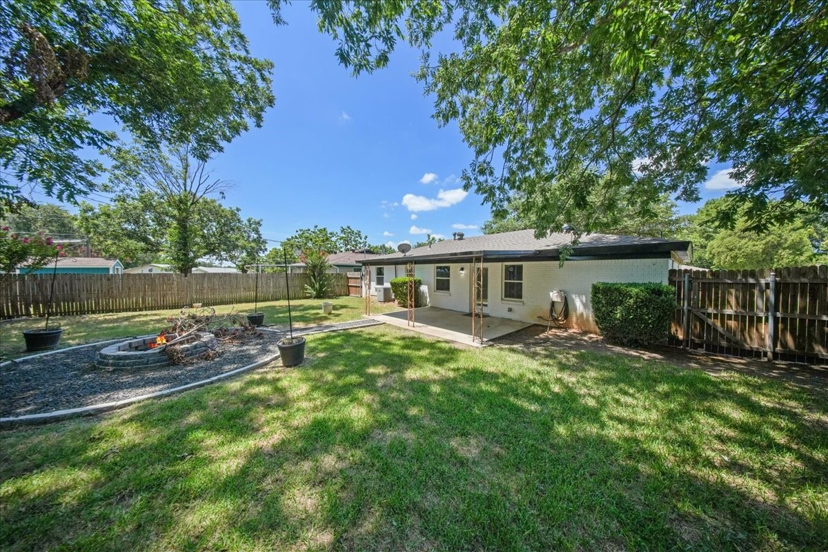 3904 Caddo Trail