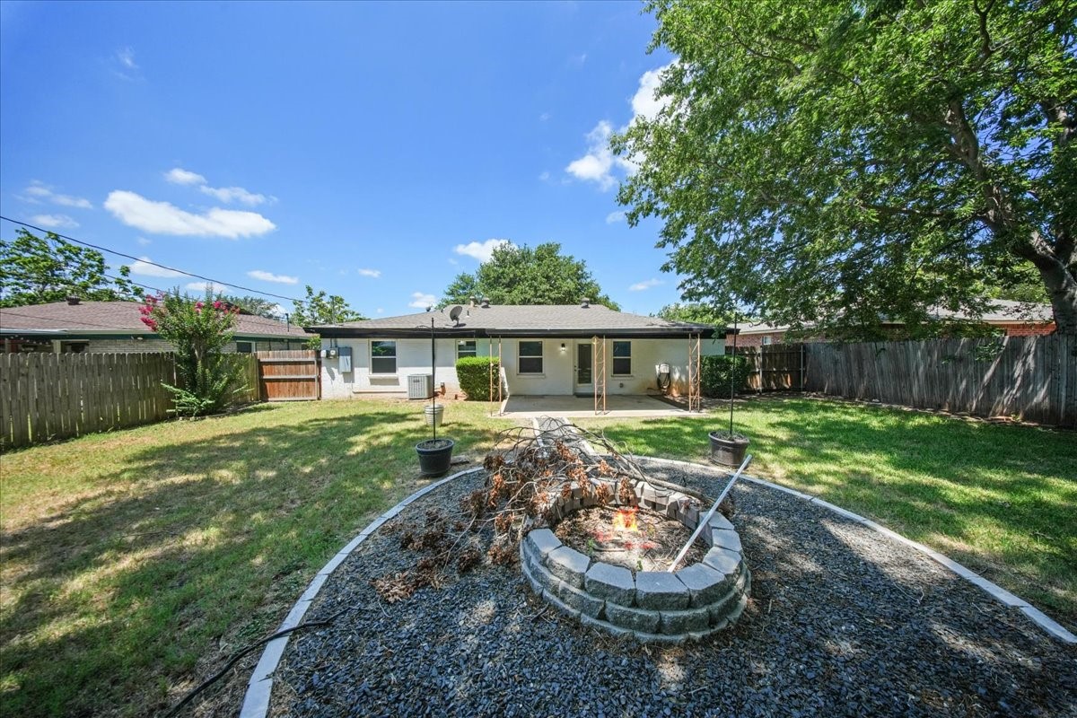 3904 Caddo Trail