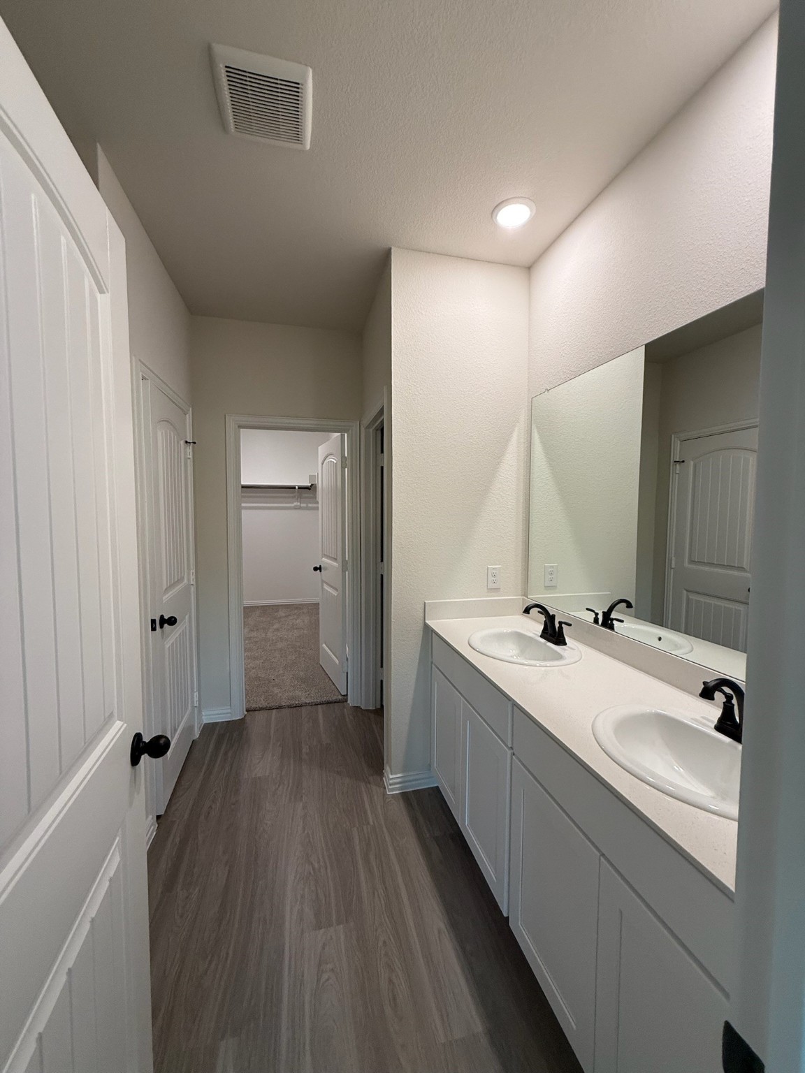 100 Nakota Drive