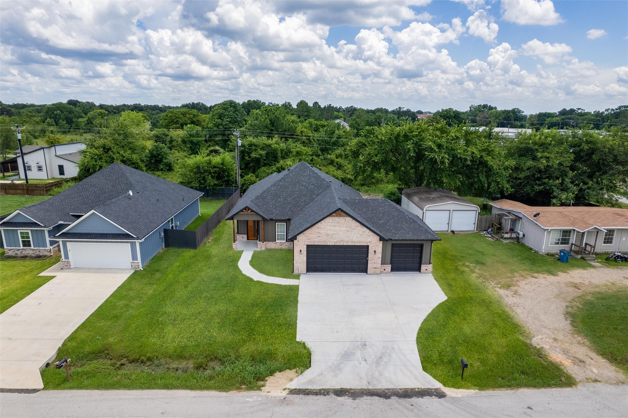 595 Kontiki Drive