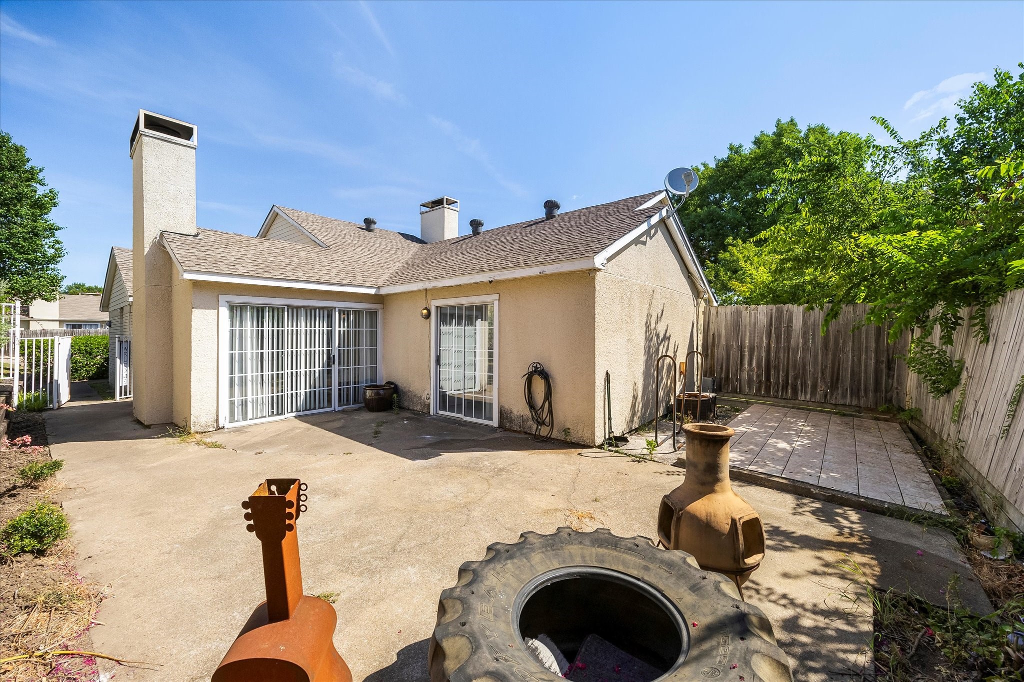 2540 Brook Hollow Court