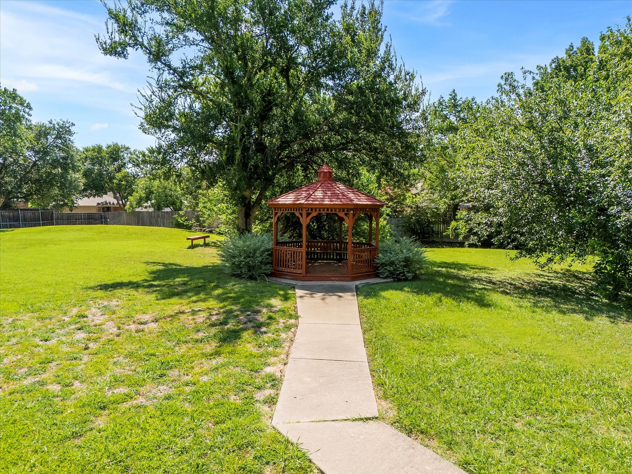 2540 Brook Hollow Court