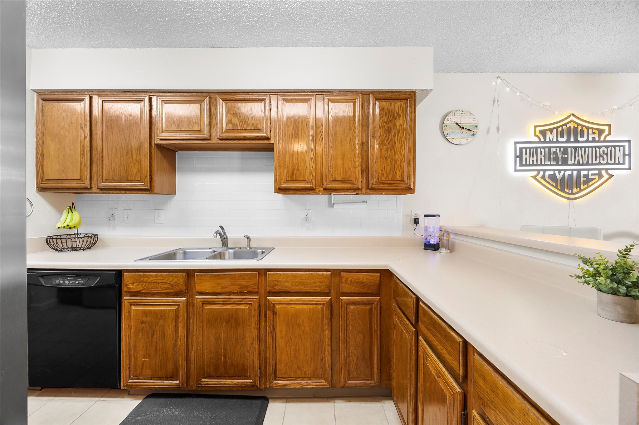 2540 Brook Hollow Court