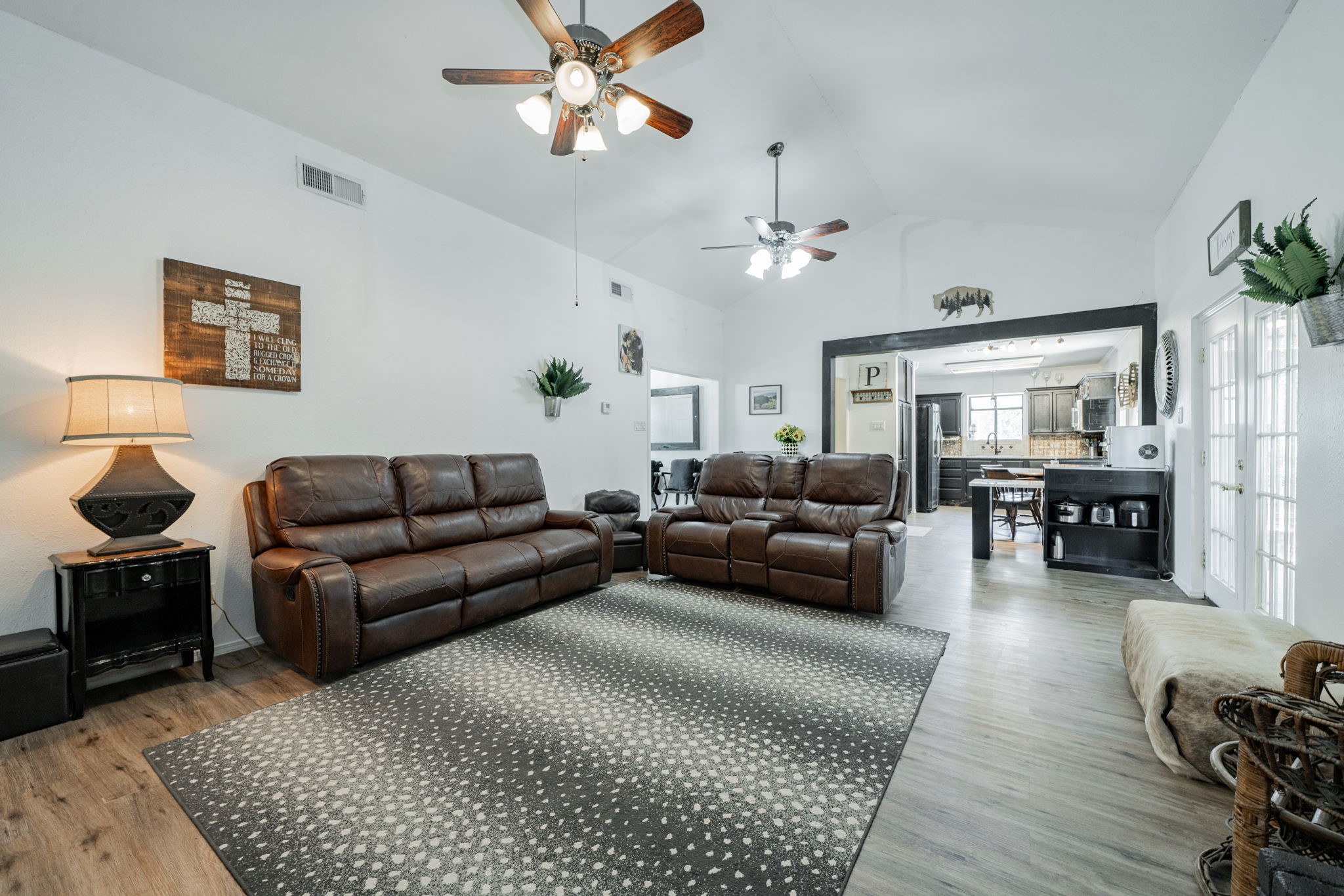 9091 Bluebonnet Drive