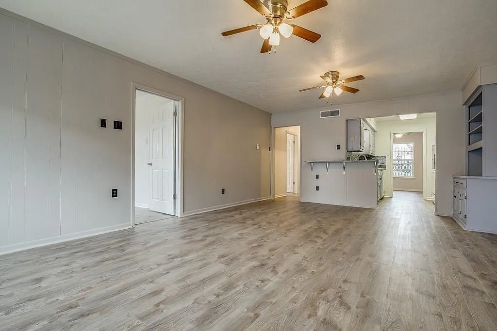 12805 Pandora Drive
