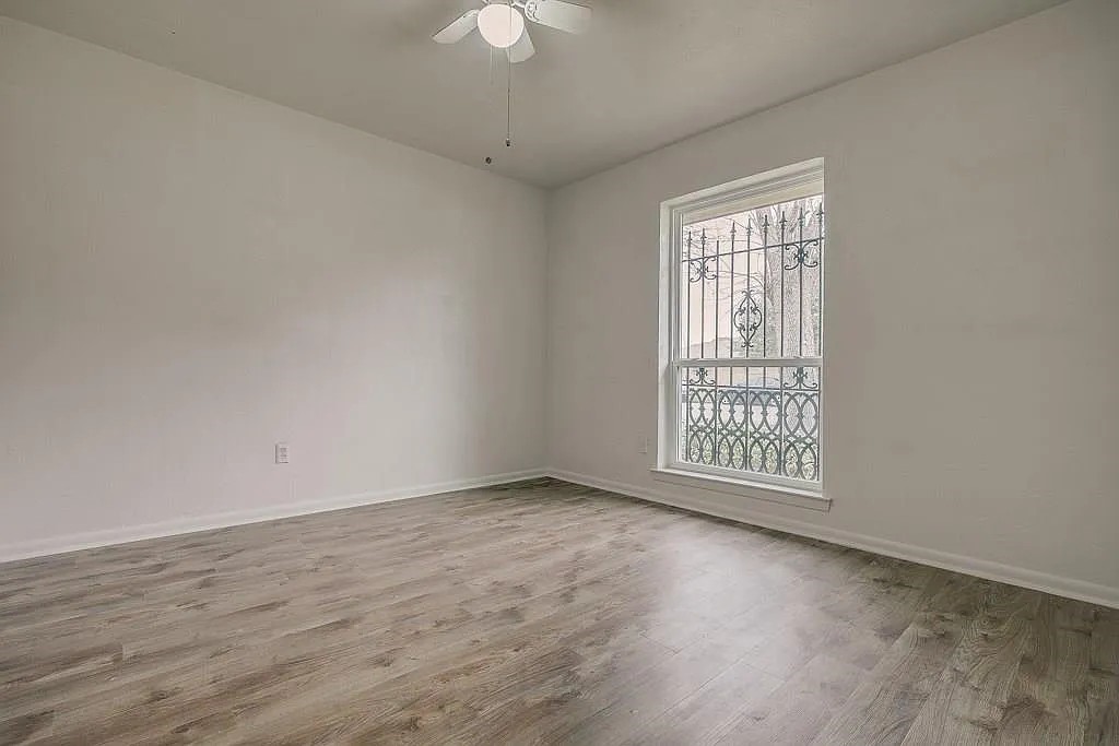 12805 Pandora Drive