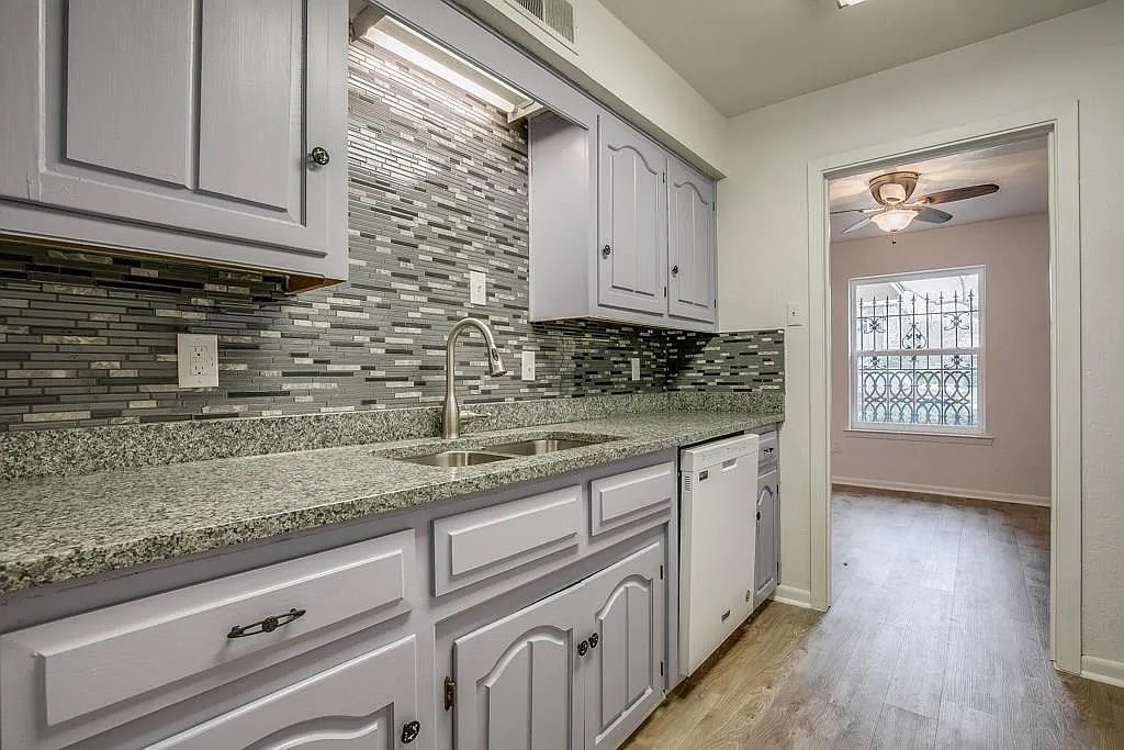 12805 Pandora Drive