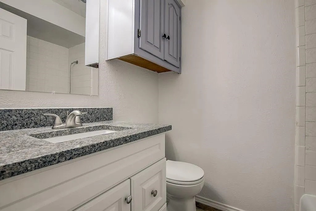 12805 Pandora Drive