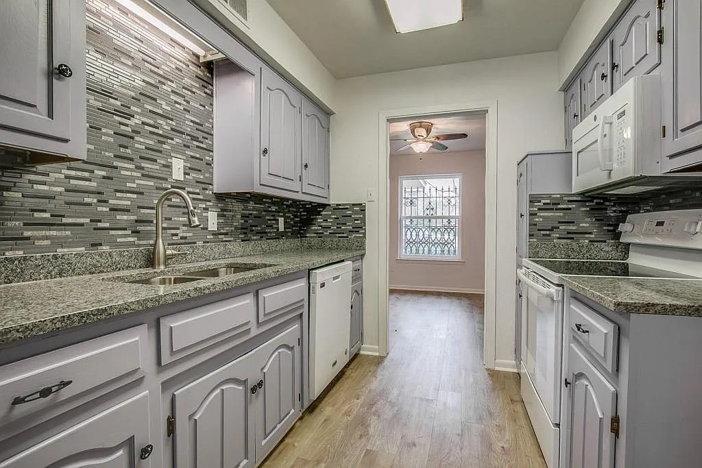 12805 Pandora Drive
