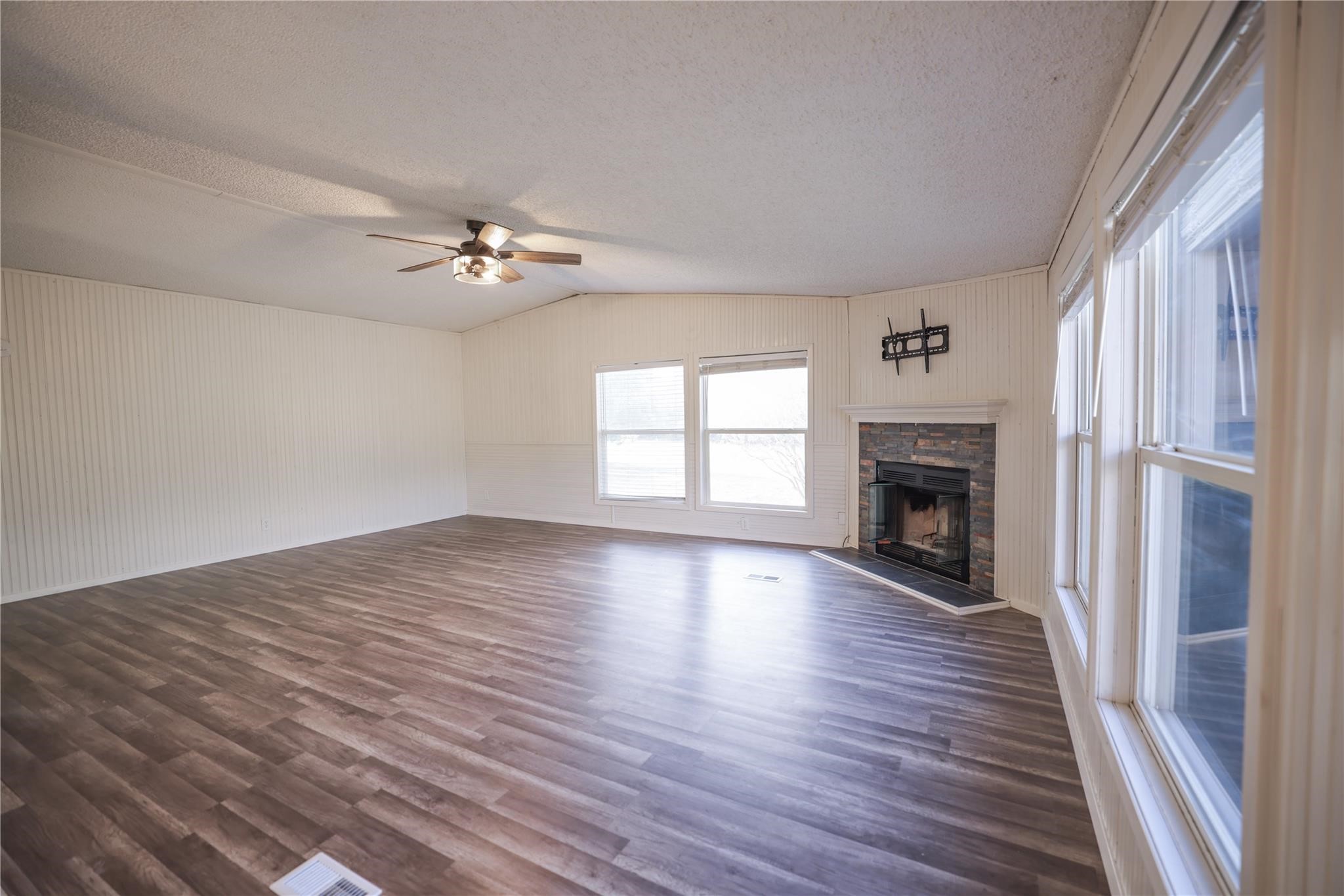 14132 County Road 352