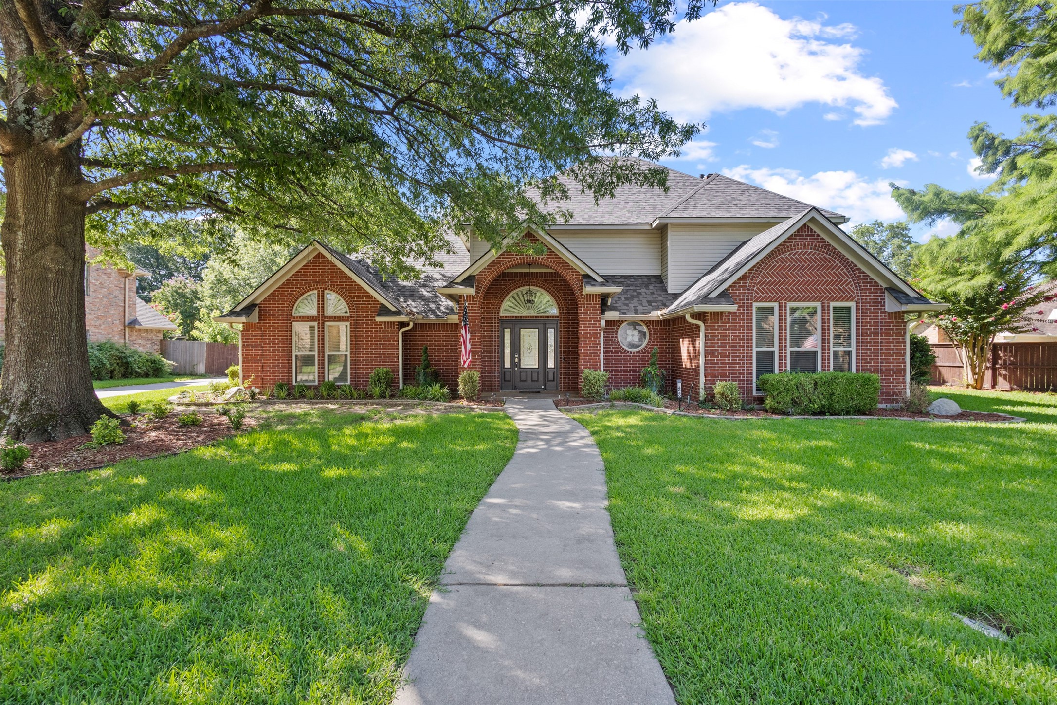 2830 Oak Creek Drive