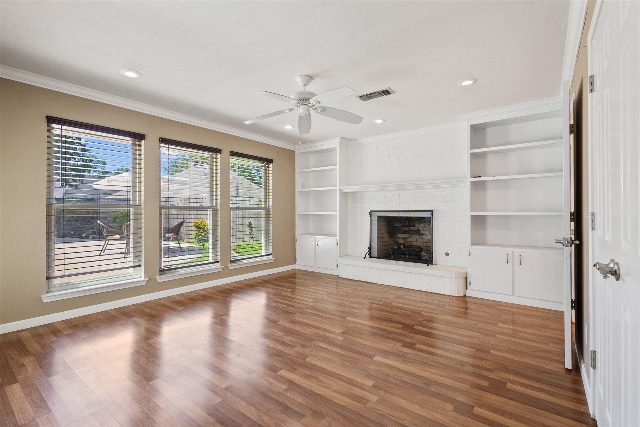 2830 Oak Creek Drive