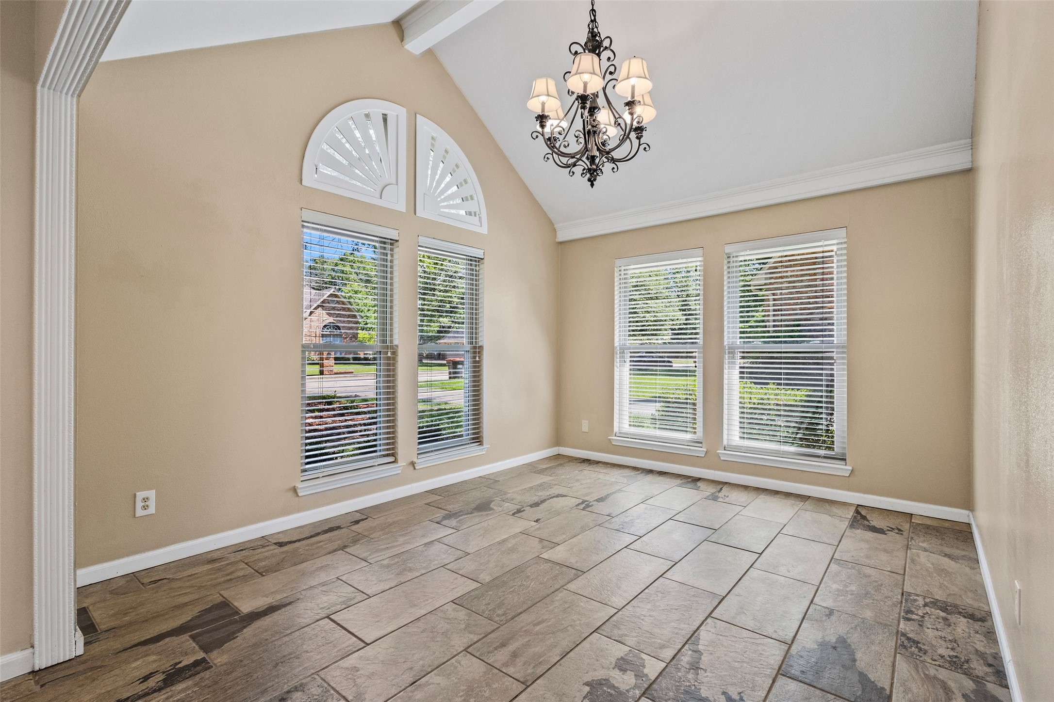 2830 Oak Creek Drive