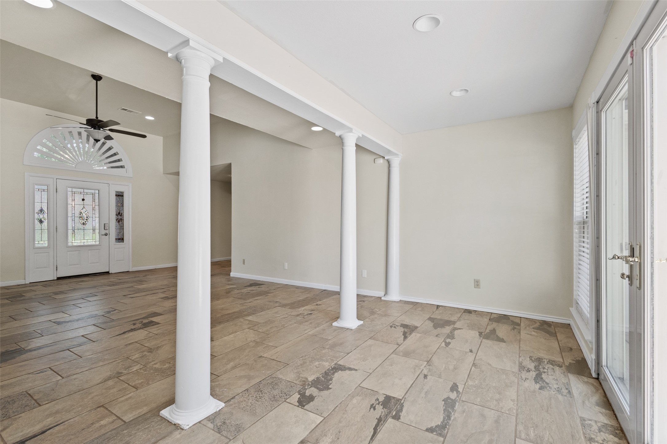 2830 Oak Creek Drive