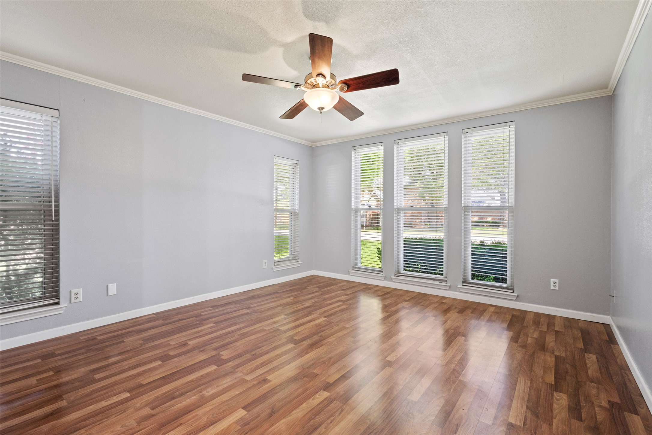 2830 Oak Creek Drive