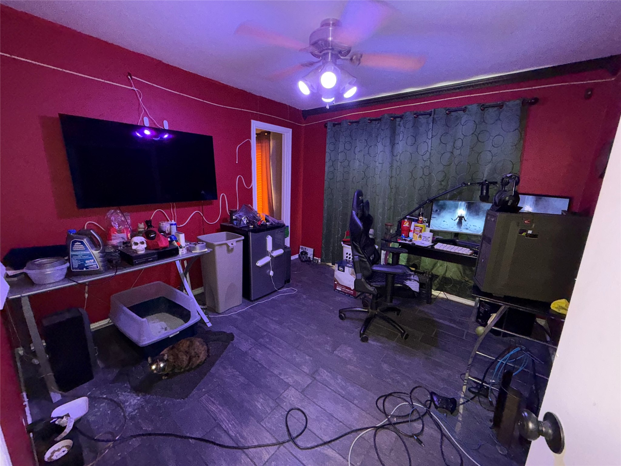 8827 N Normandale Street