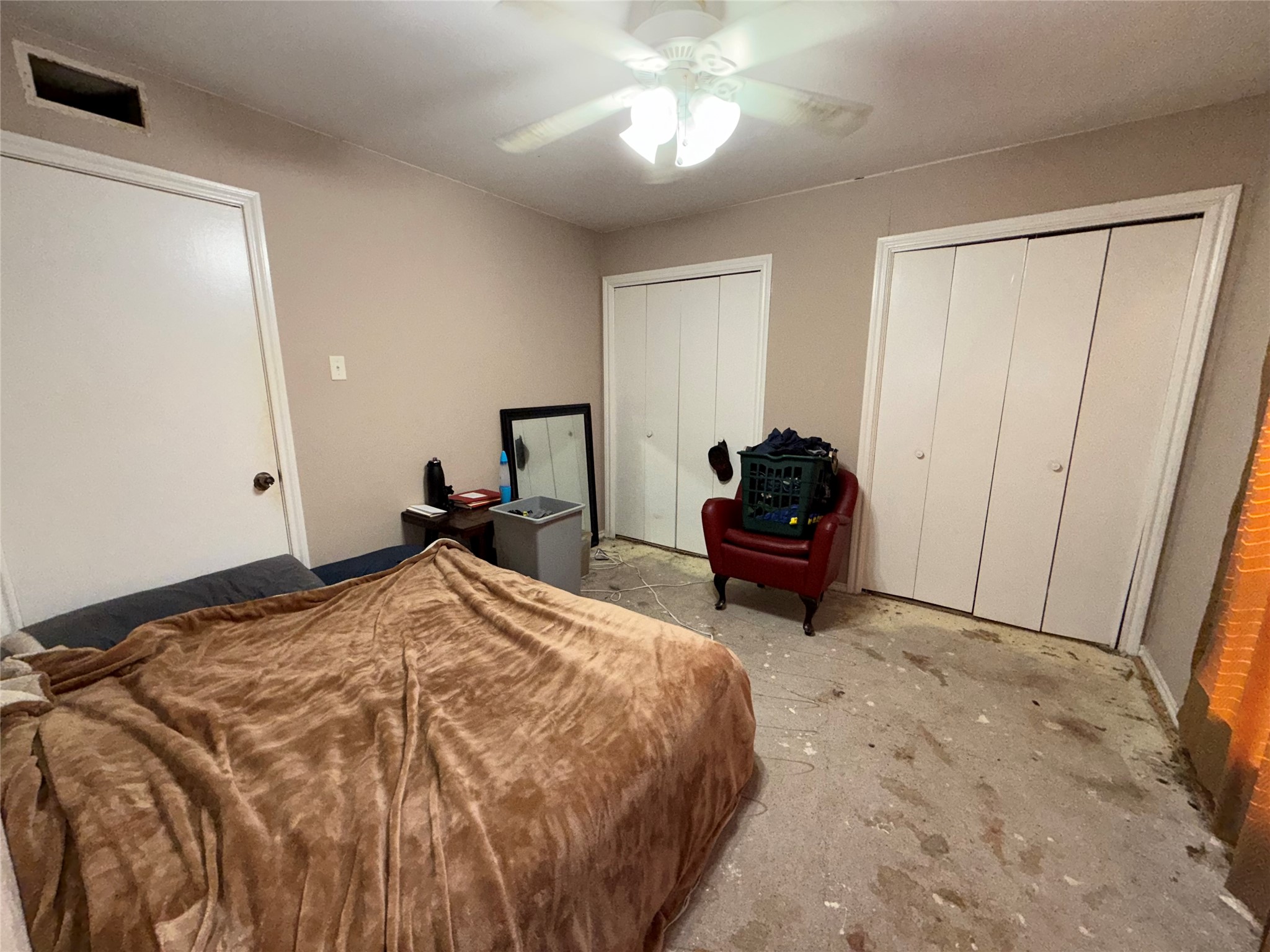 8827 N Normandale Street