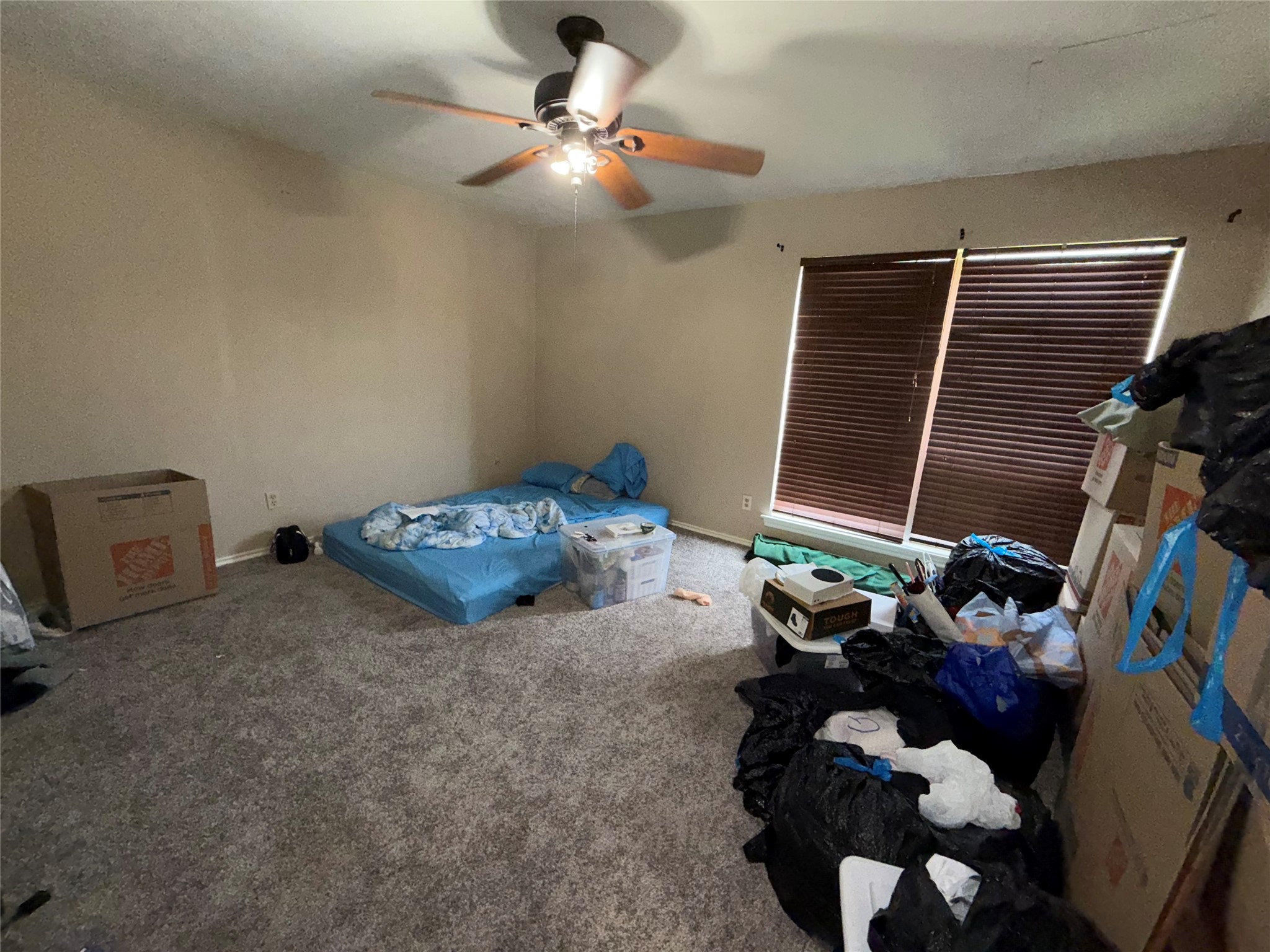 8827 N Normandale Street