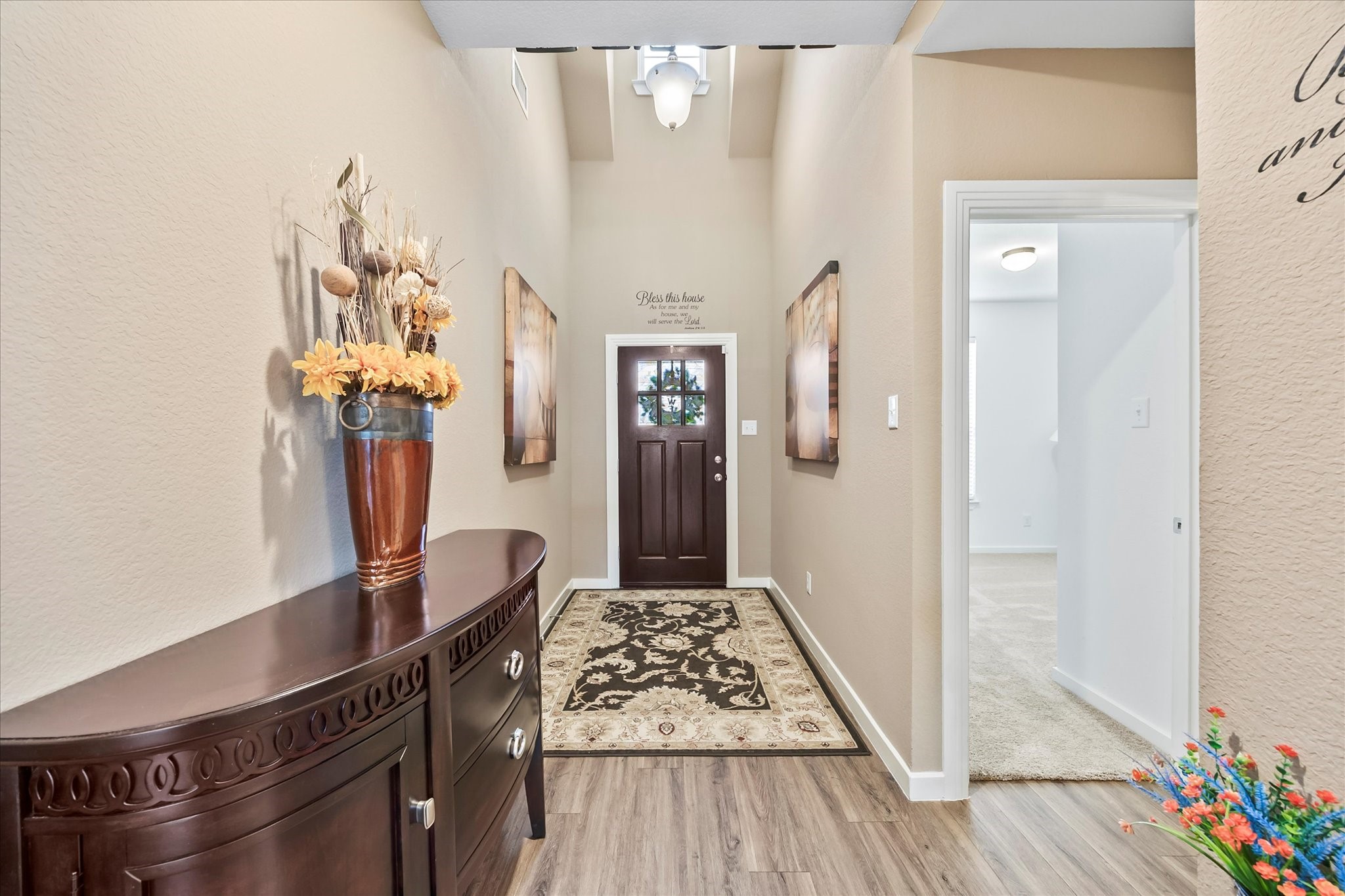 1518 Calcot Lane