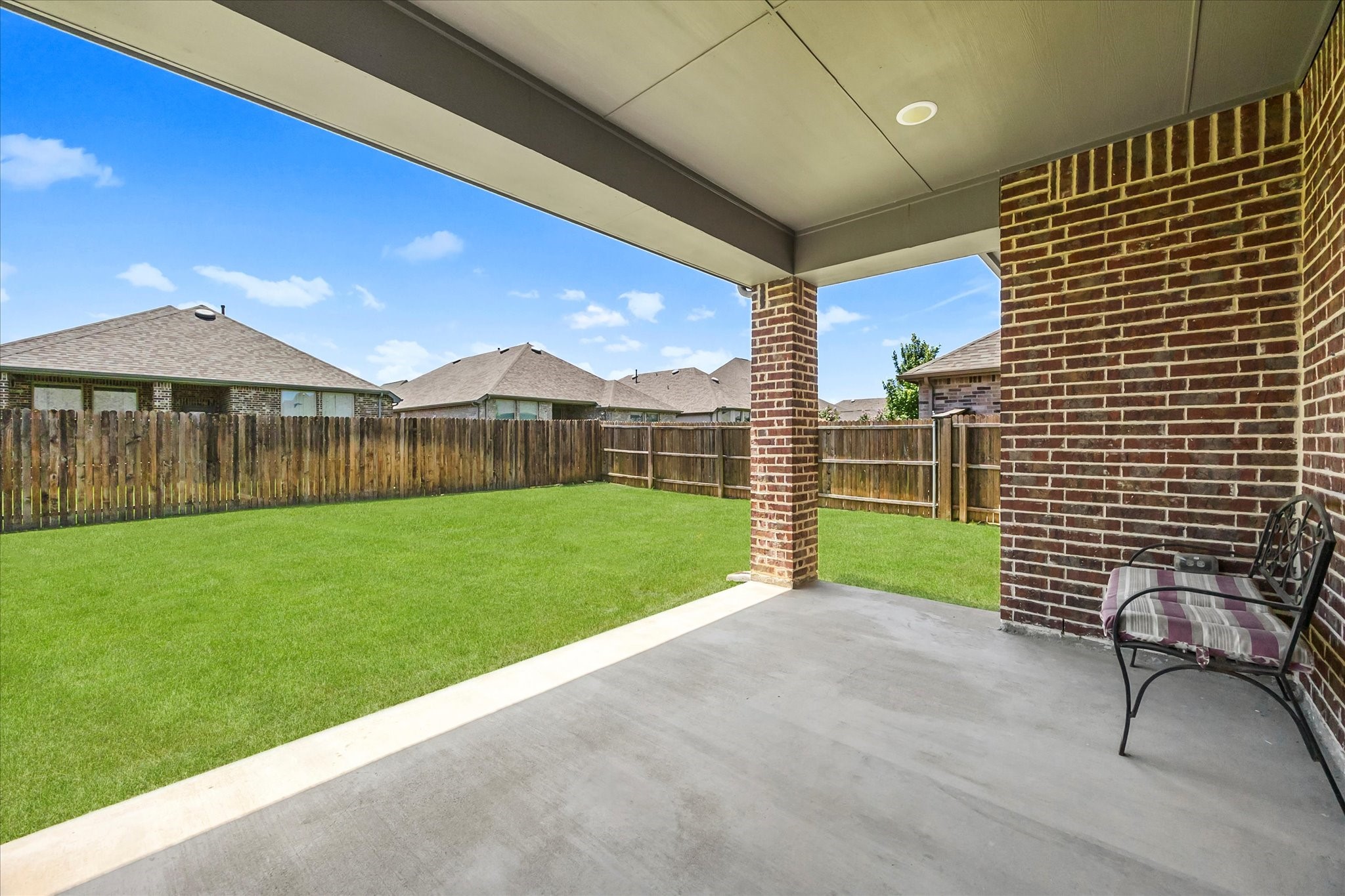 1518 Calcot Lane