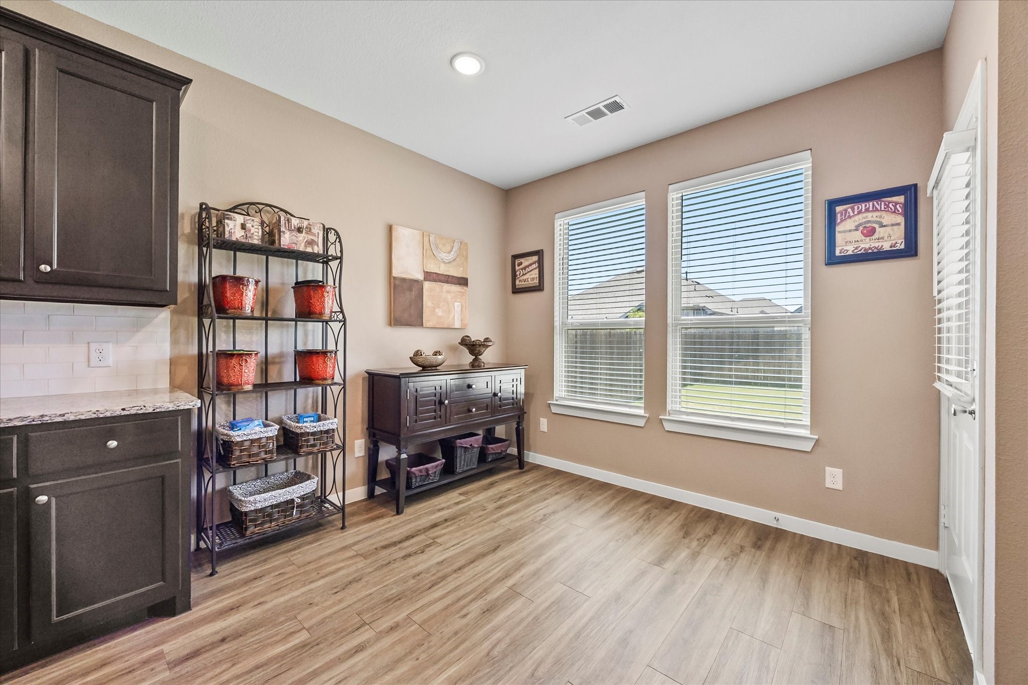 1518 Calcot Lane