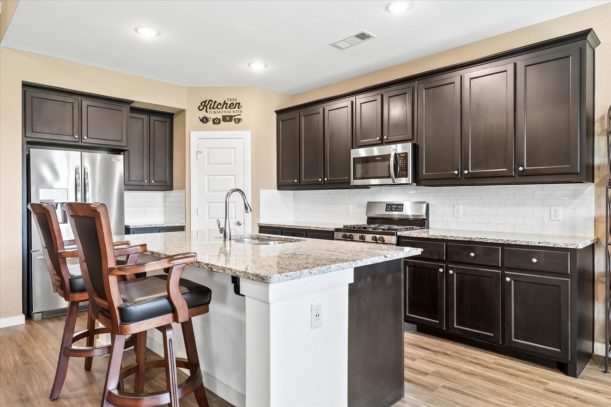 1518 Calcot Lane