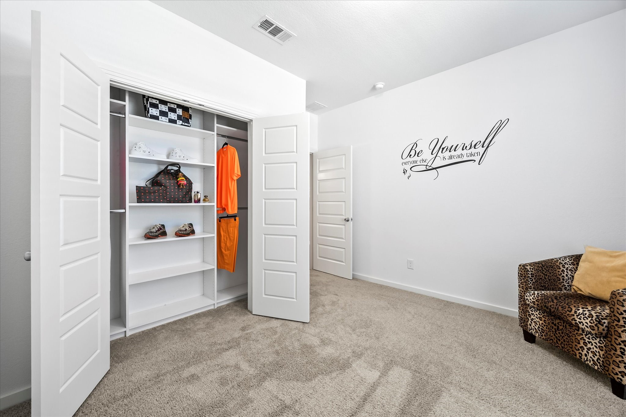 1518 Calcot Lane