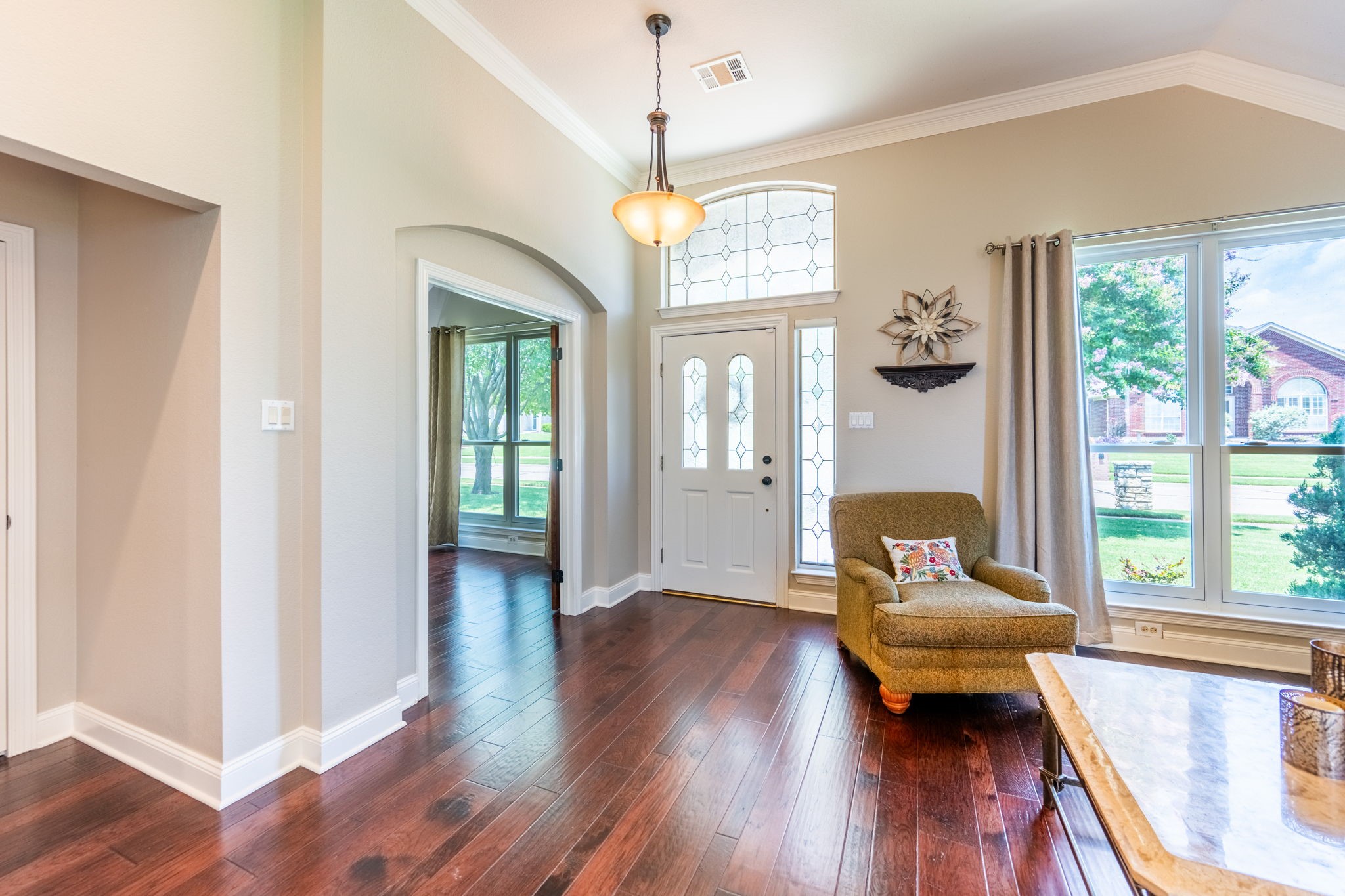 4006 Lakeside Drive