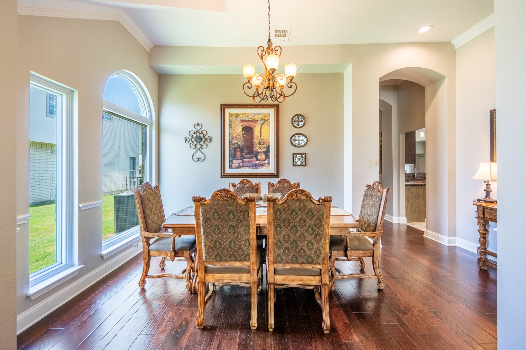 4006 Lakeside Drive