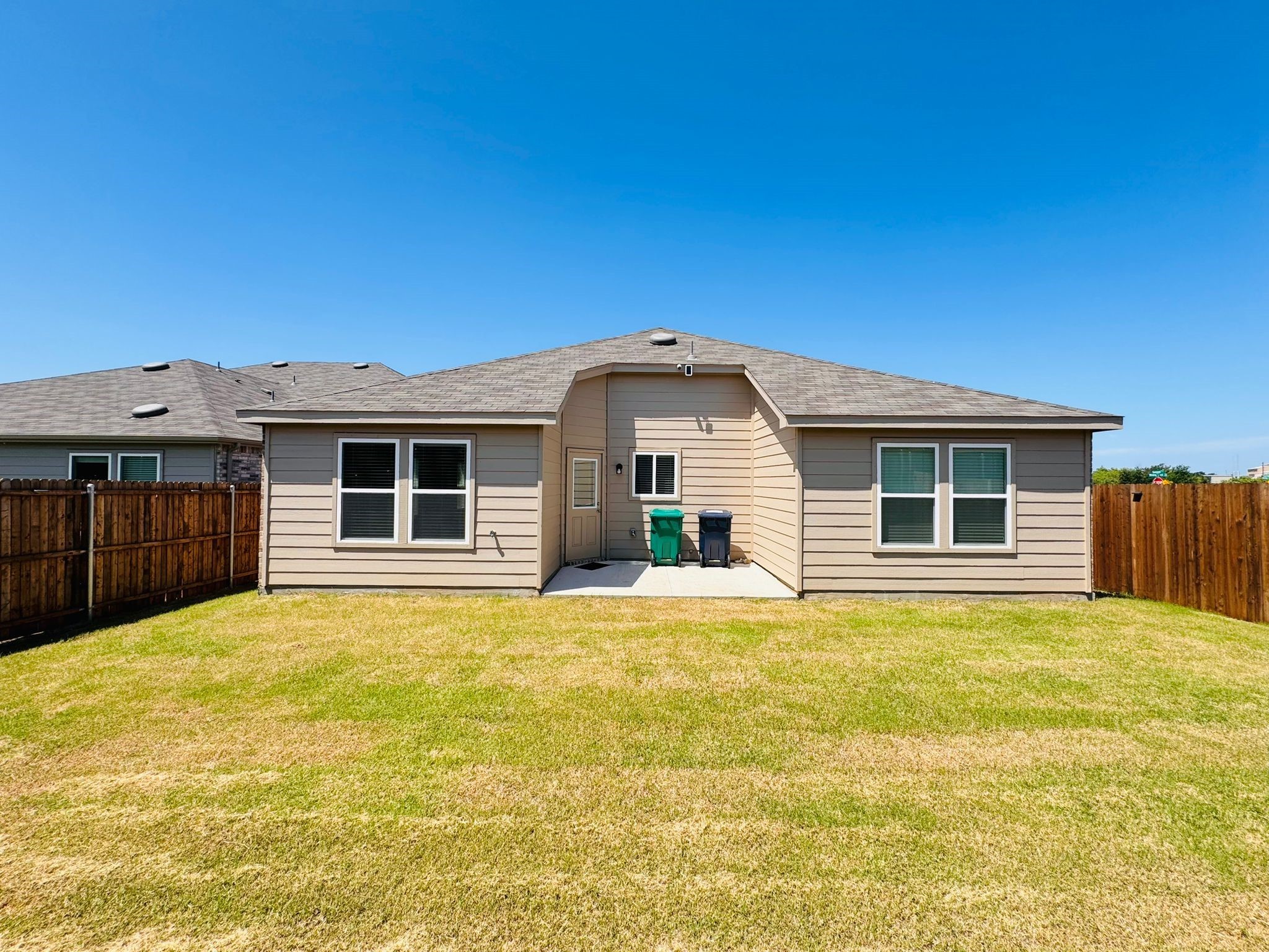 1909 Winding Creek Way