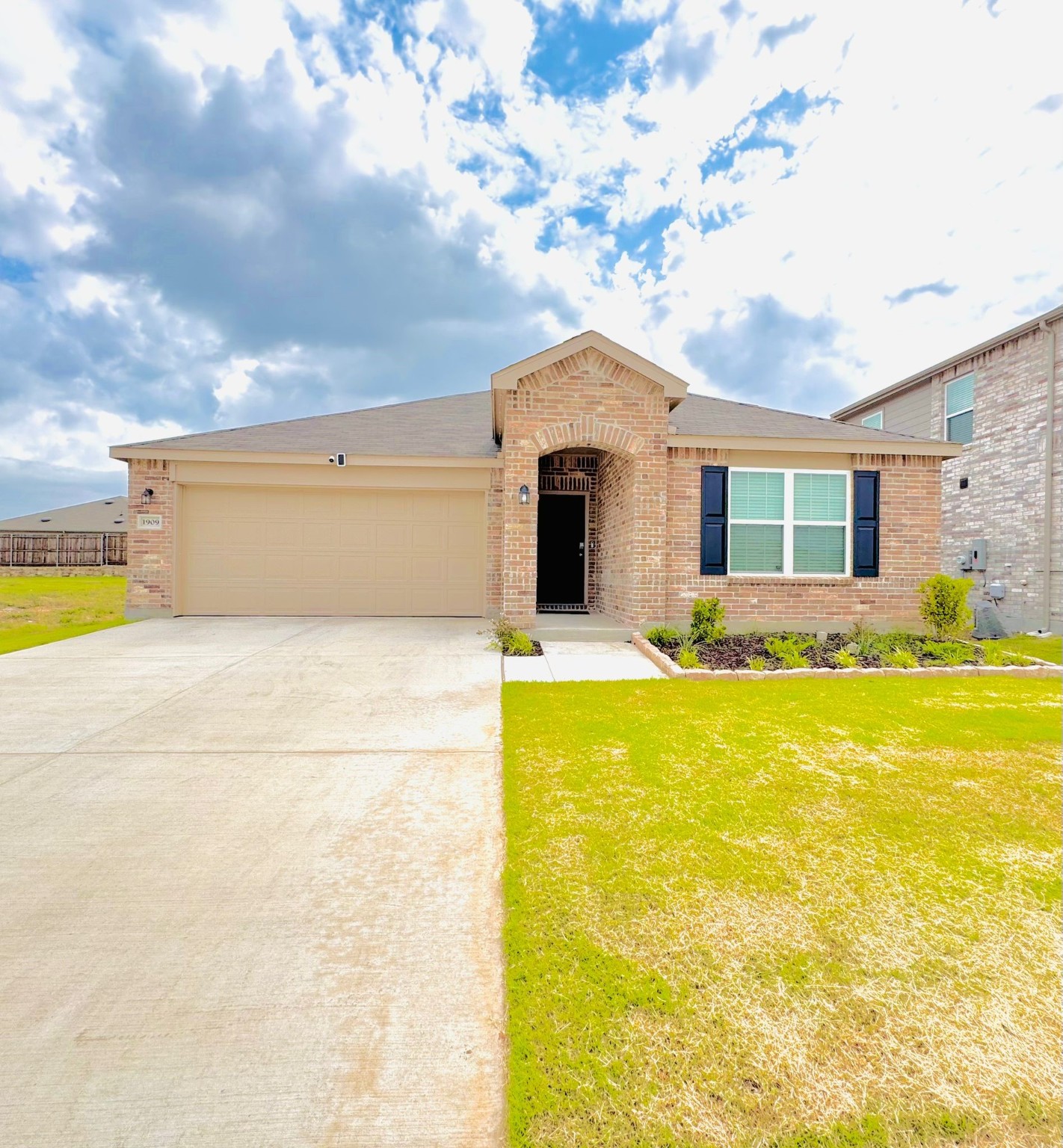 1909 Winding Creek Way