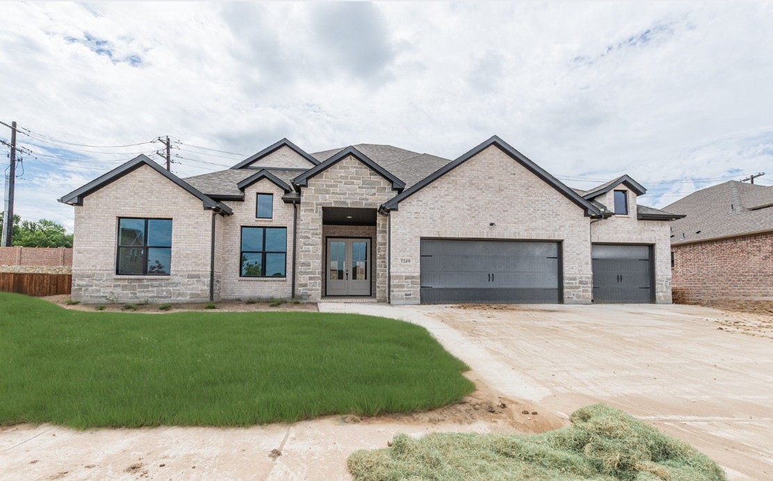 1349 Benjamin Trail