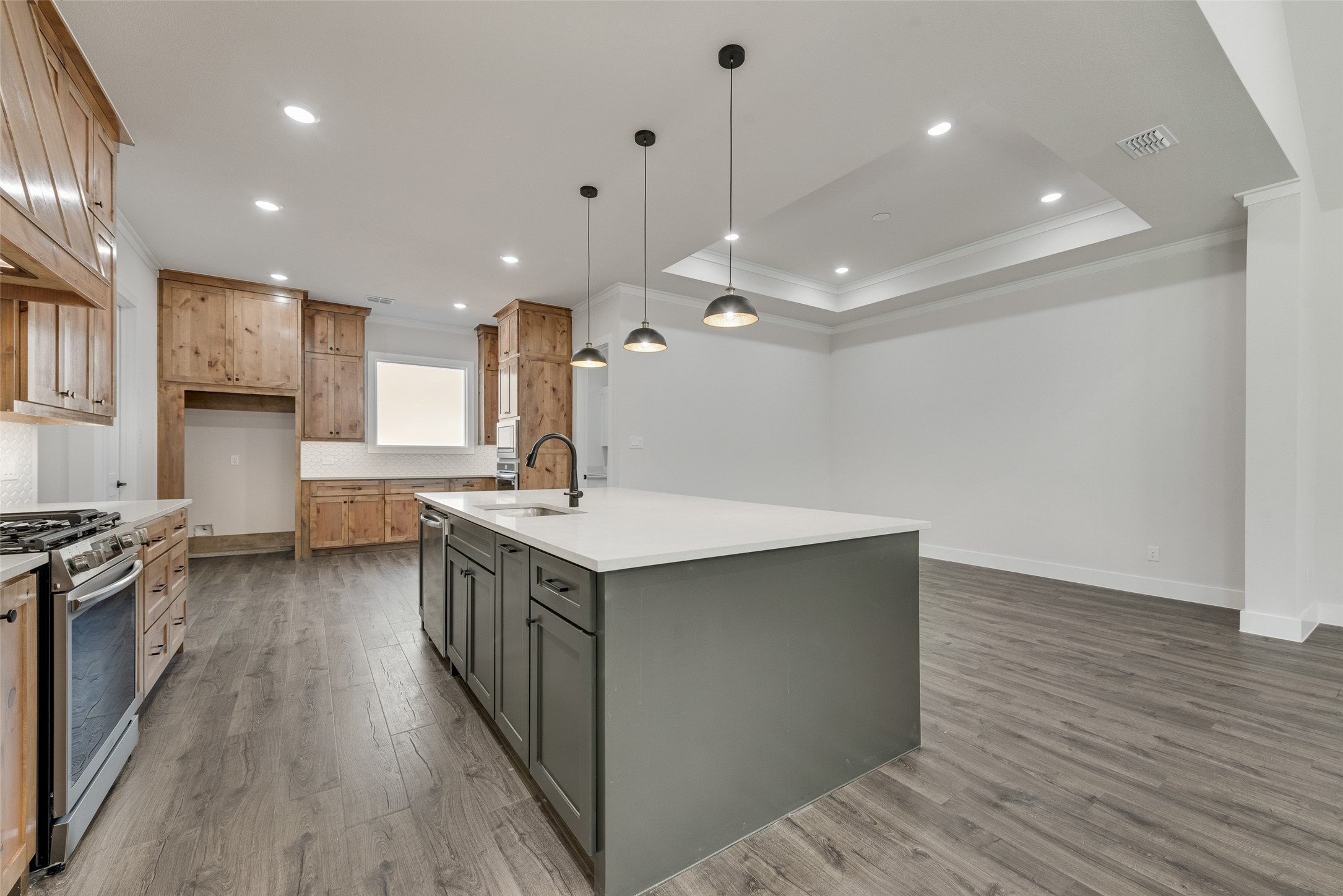 1349 Benjamin Trail