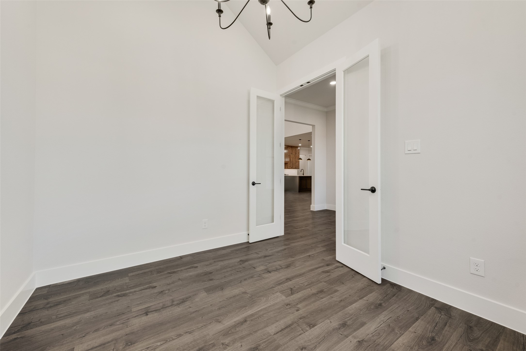 1349 Benjamin Trail