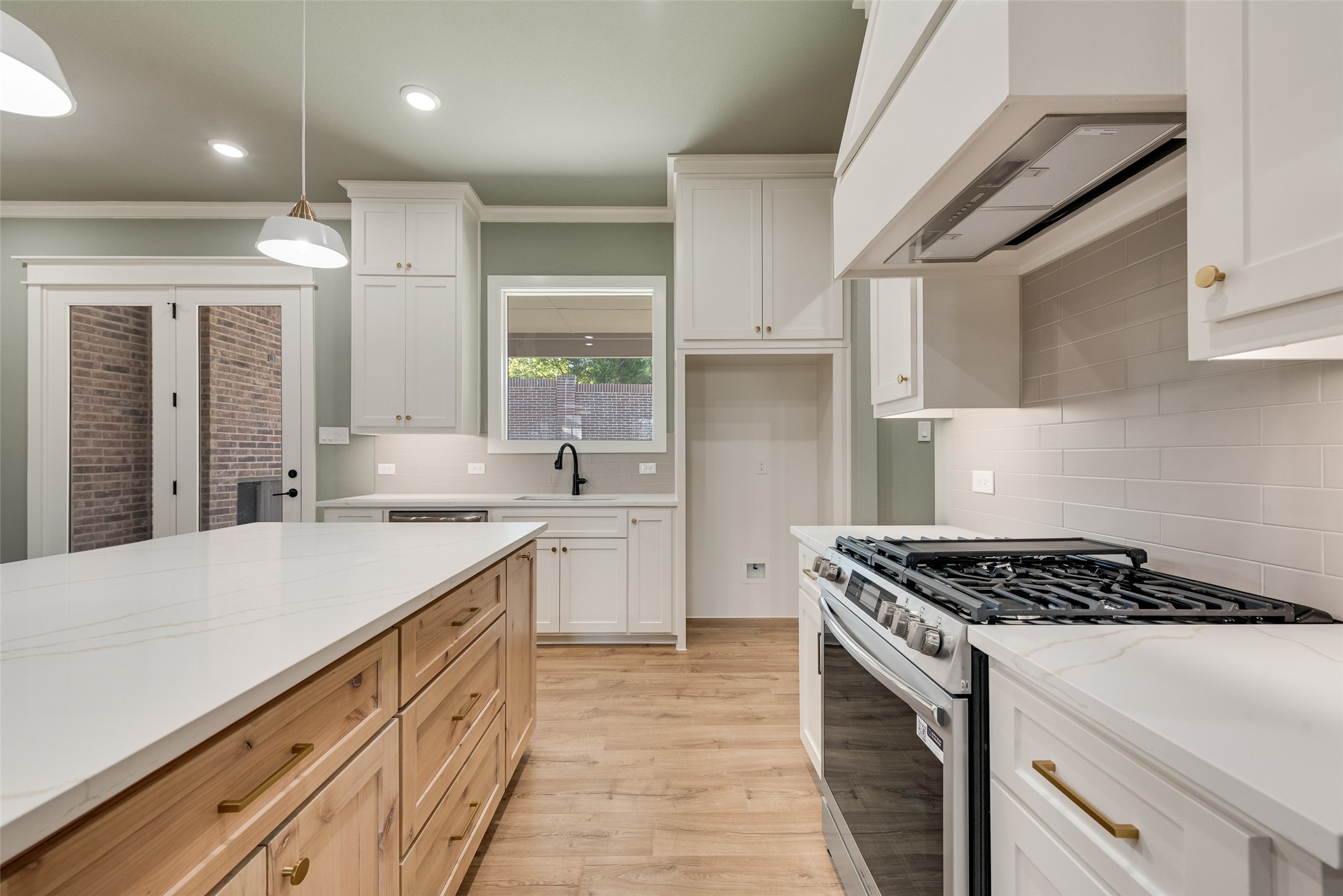 1345 Benjamin Trail