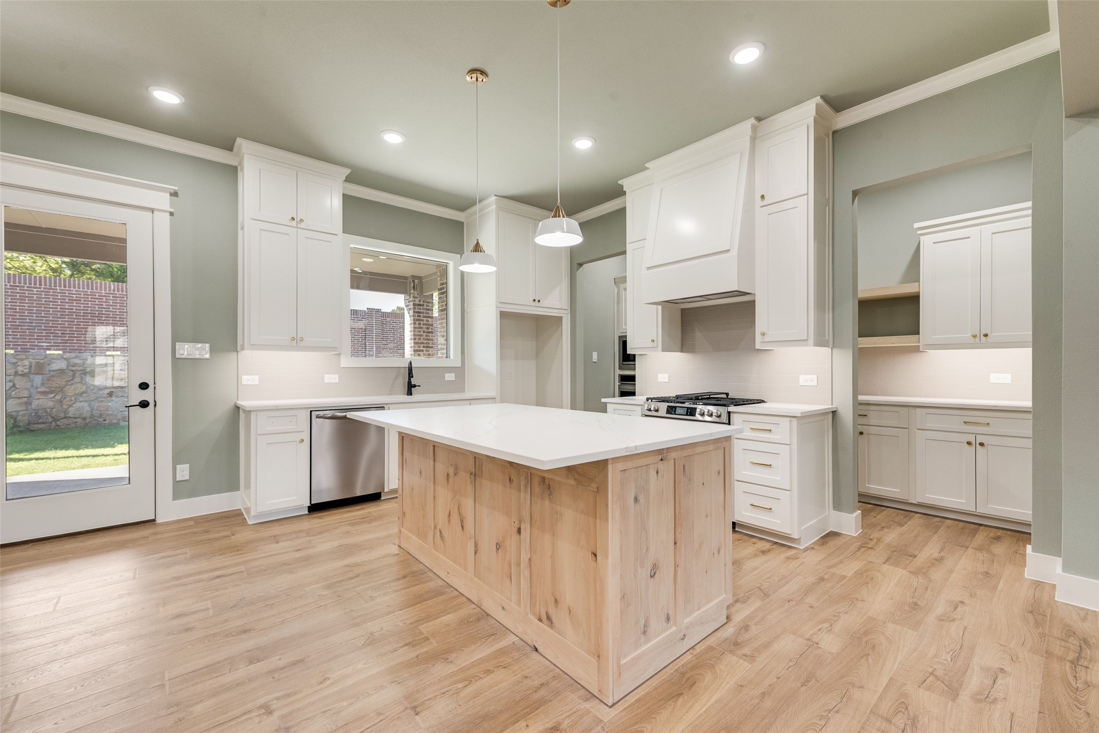 1345 Benjamin Trail