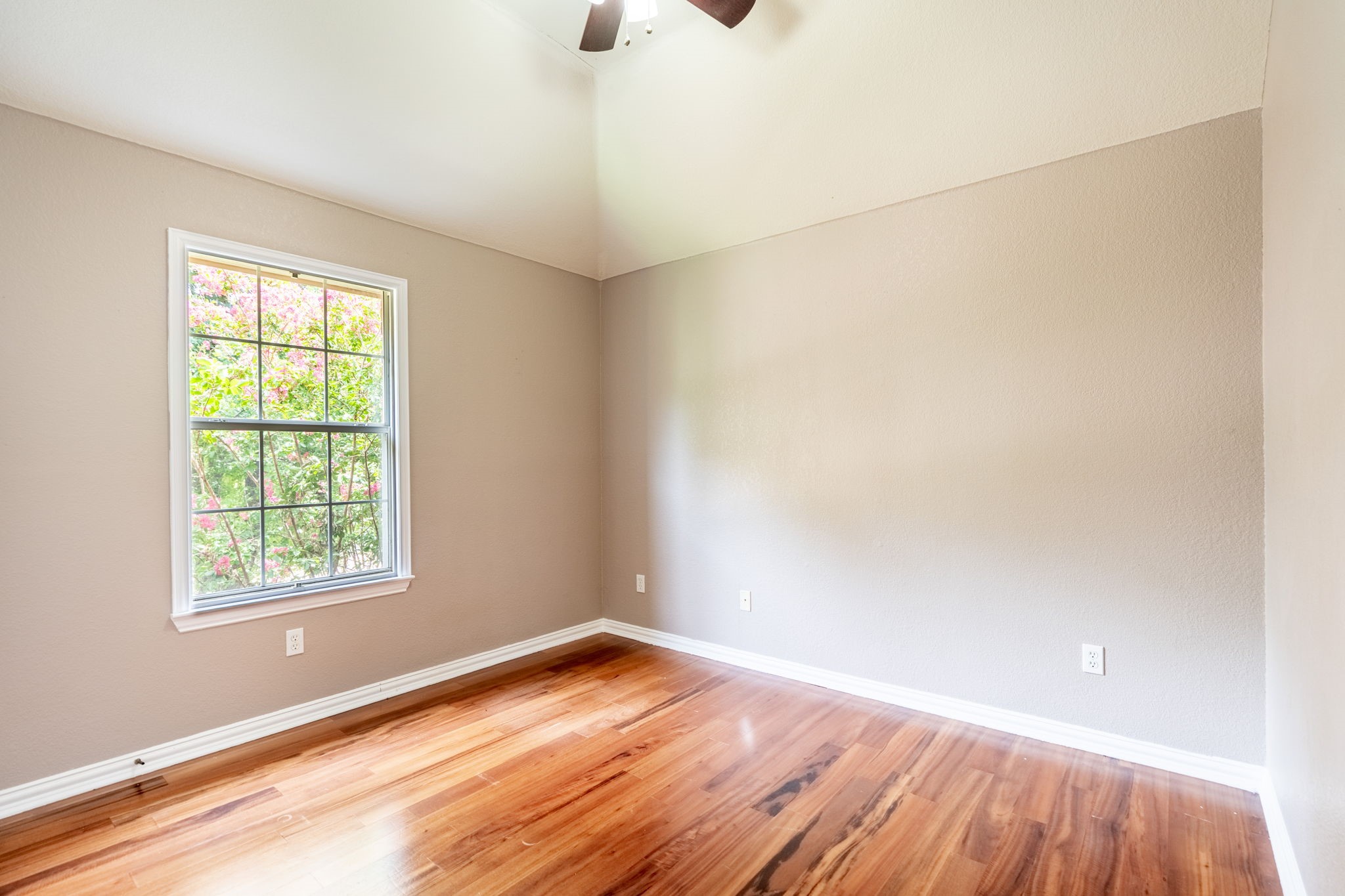 428 Long Cove Court