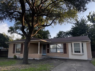 203 Joe White Street