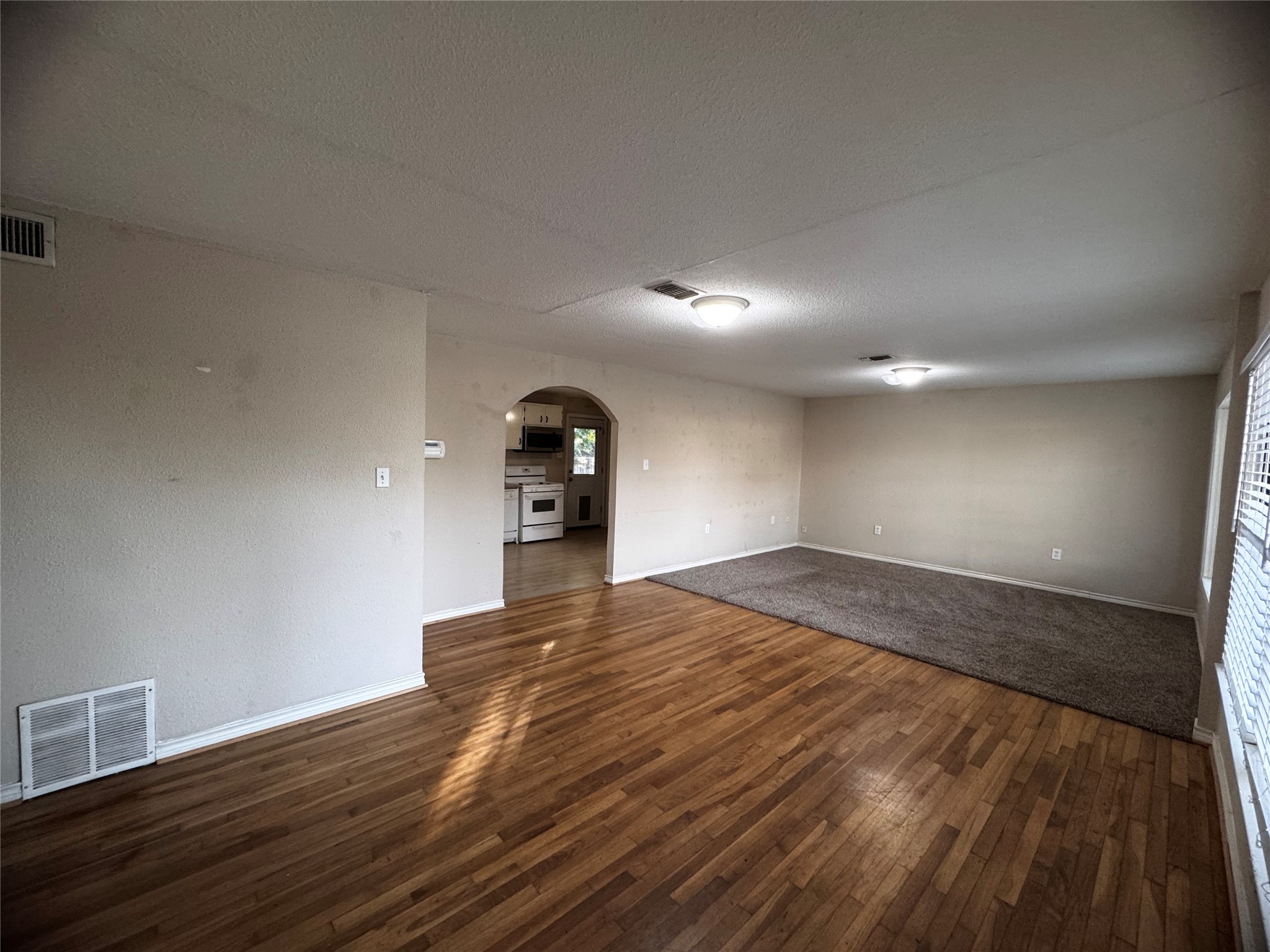 203 Joe White Street