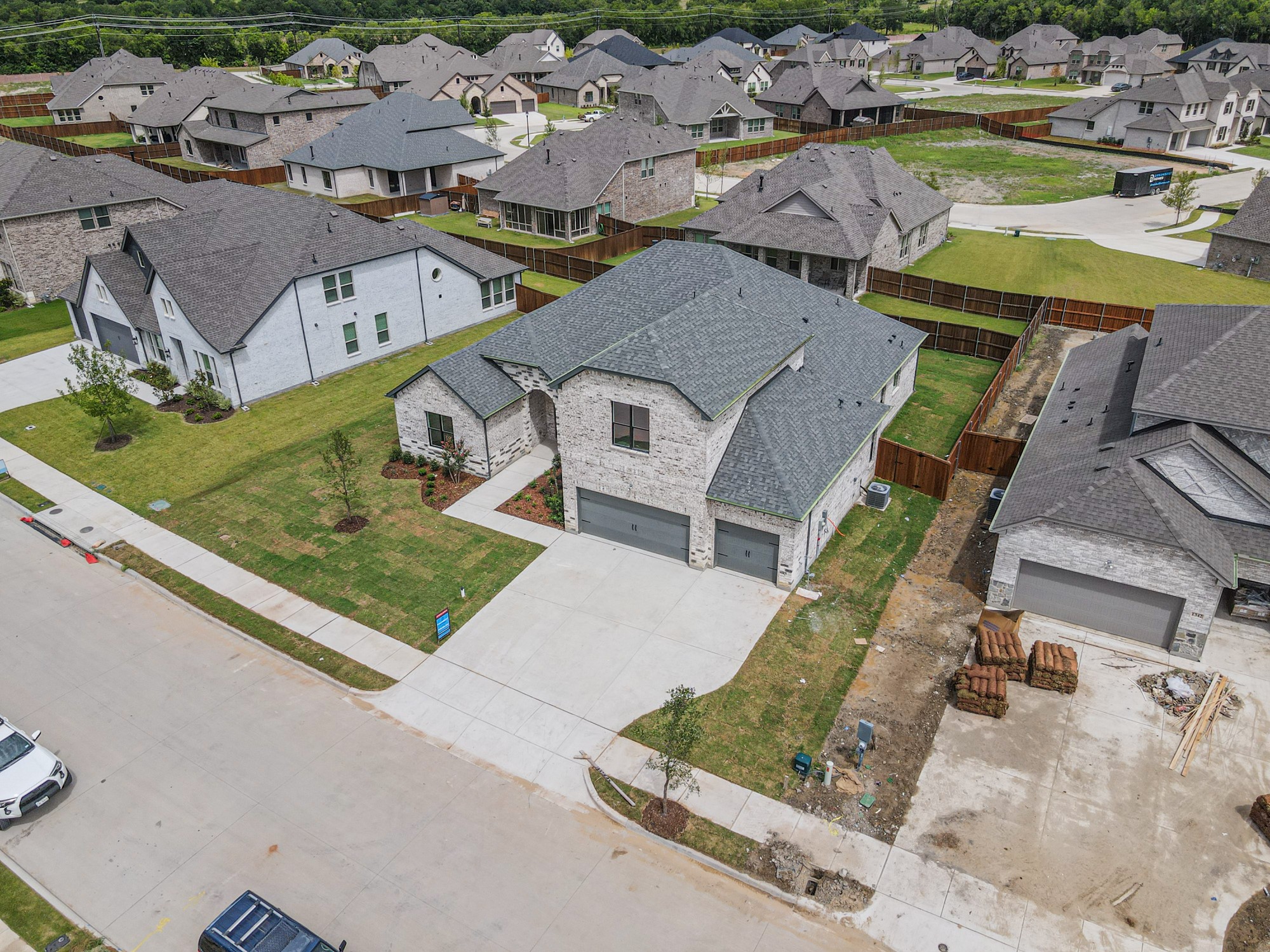 1338 Benjamin Trail